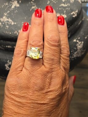 Vintage (2002) Elegant Yellow Cushion-Cut Ring with Side Stones - Women Jewelry